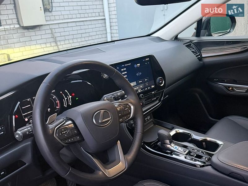 Фото Lexus NX з оголошення AUTO.RIA