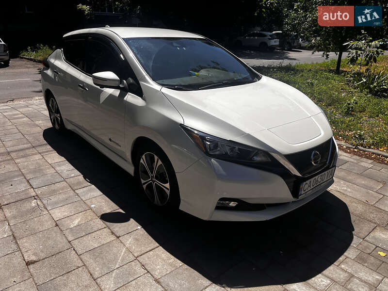 Фото Nissan Leaf з оголошення AUTO.RIA