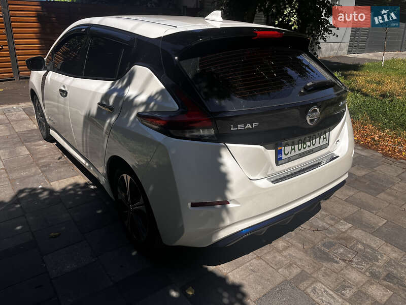 Фото Nissan Leaf з оголошення AUTO.RIA