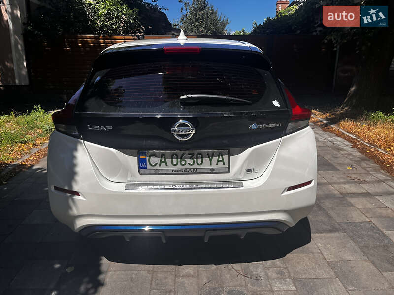 Фото Nissan Leaf з оголошення AUTO.RIA