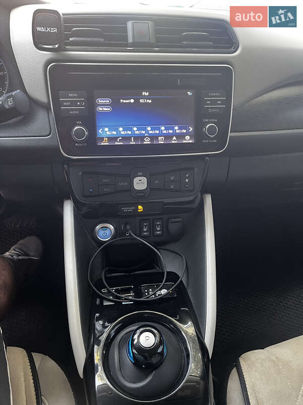 Фото Nissan Leaf з оголошення AUTO.RIA