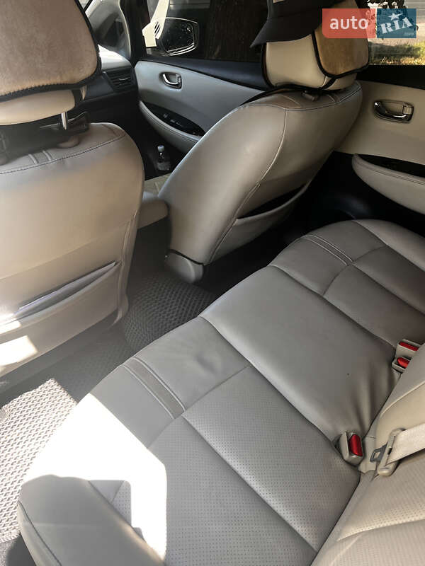 Фото Nissan Leaf з оголошення AUTO.RIA