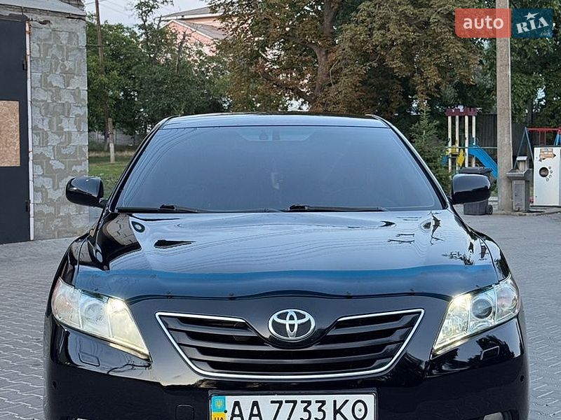 Фото Toyota Camry з оголошення AUTO.RIA