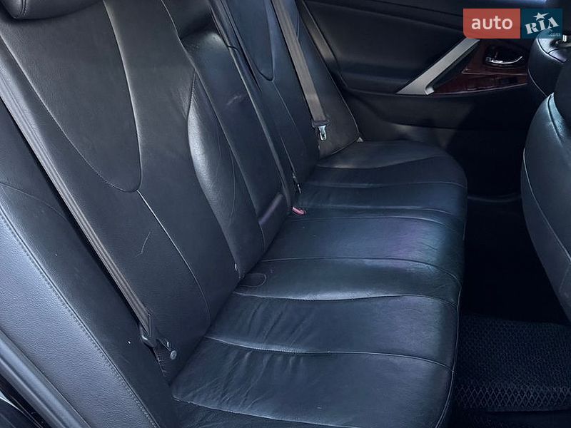 Фото Toyota Camry з оголошення AUTO.RIA