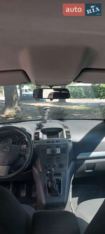 Фото Opel Zafira з оголошення AUTO.RIA
