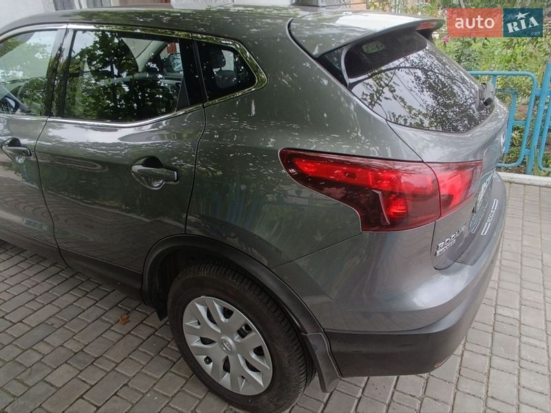 Фото Nissan Rogue Sport з оголошення AUTO.RIA