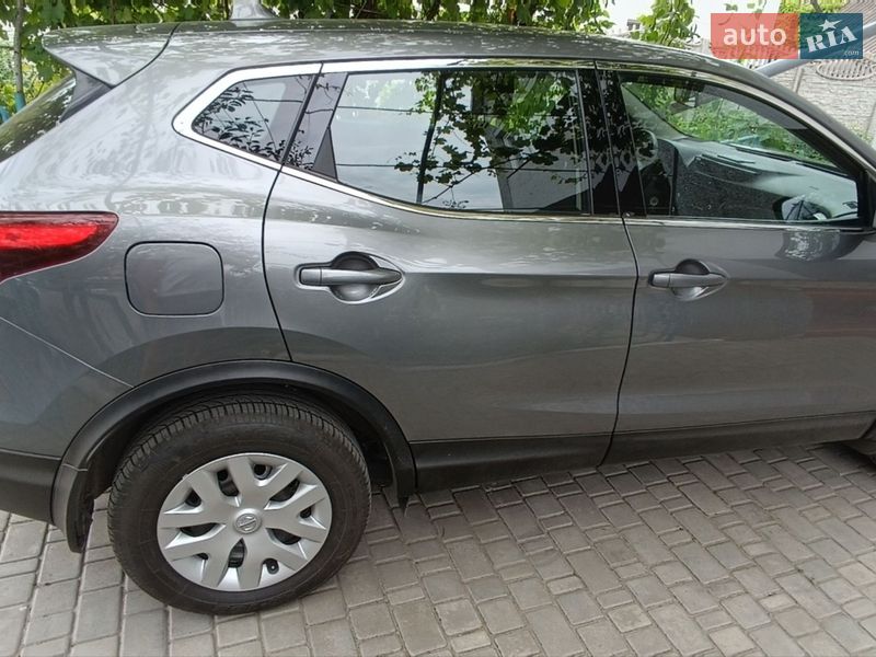 Фото Nissan Rogue Sport з оголошення AUTO.RIA