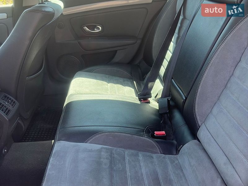 Фото Renault Laguna з оголошення AUTO.RIA