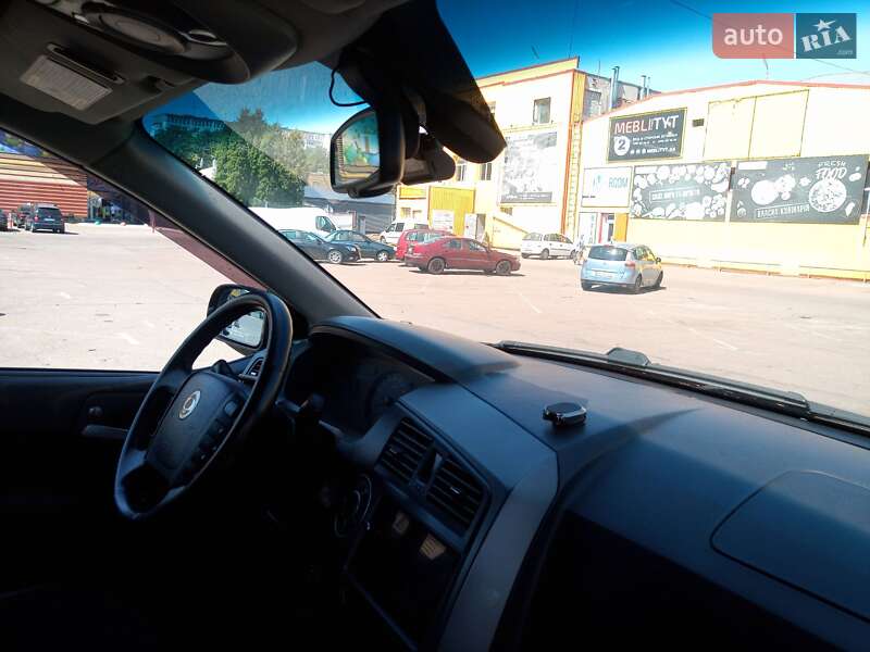 Фото SsangYong Kyron з оголошення AUTO.RIA
