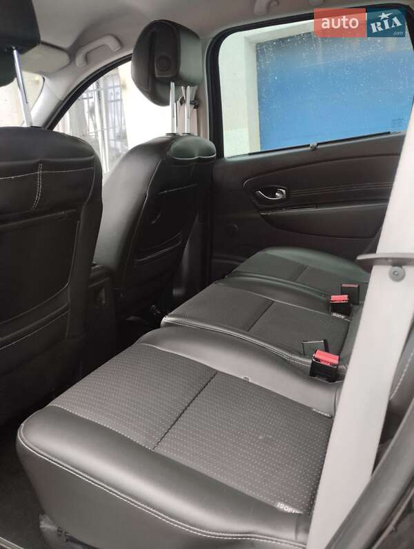 Фото Renault Grand Scenic з оголошення AUTO.RIA
