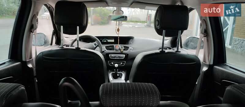 Фото Renault Grand Scenic з оголошення AUTO.RIA