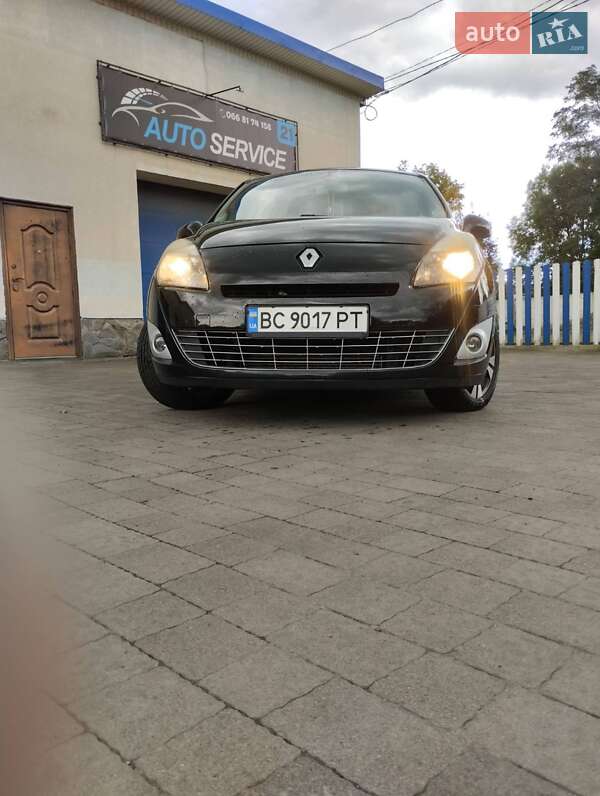 Фото Renault Grand Scenic з оголошення AUTO.RIA