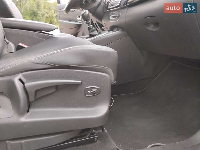 Фото Renault Grand Scenic з оголошення AUTO.RIA
