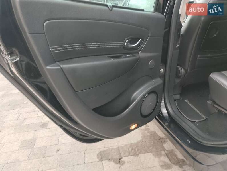 Фото Renault Grand Scenic з оголошення AUTO.RIA