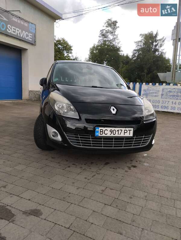 Фото Renault Grand Scenic з оголошення AUTO.RIA