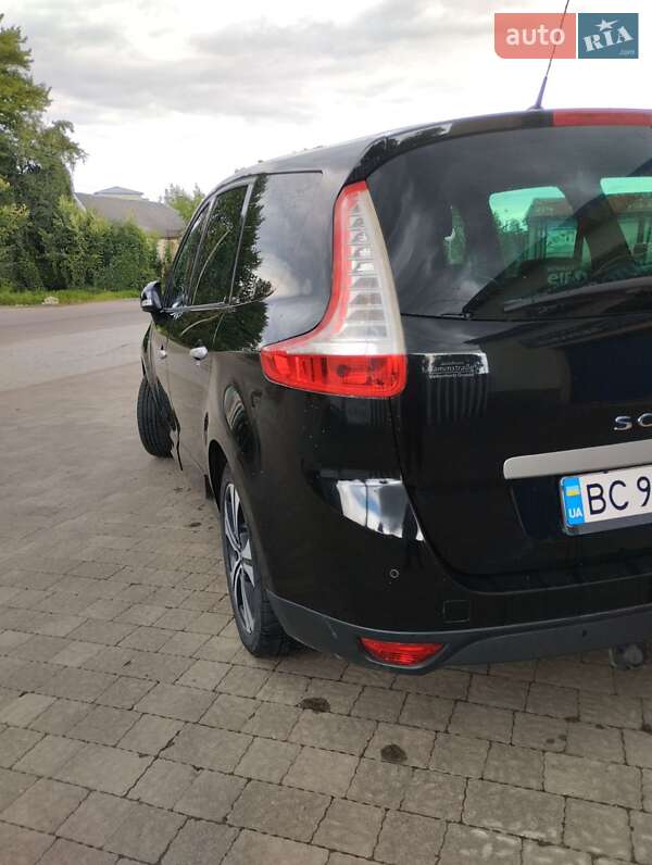 Фото Renault Grand Scenic з оголошення AUTO.RIA
