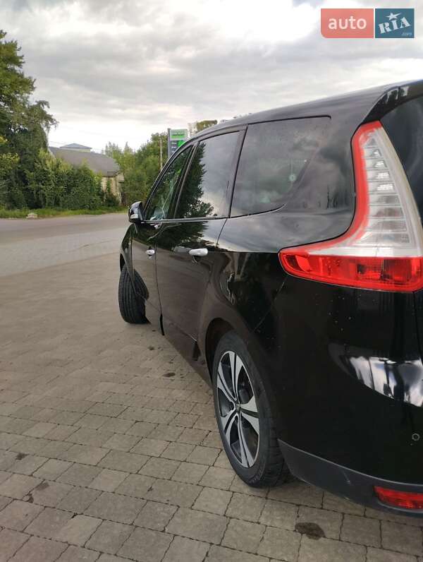 Фото Renault Grand Scenic з оголошення AUTO.RIA