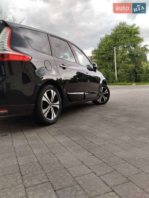 Фото Renault Grand Scenic з оголошення AUTO.RIA