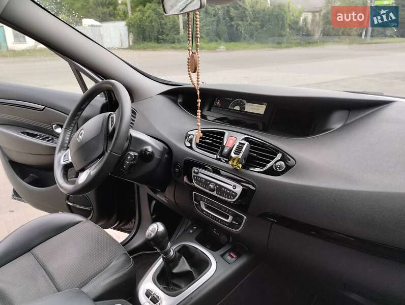 Фото Renault Grand Scenic з оголошення AUTO.RIA