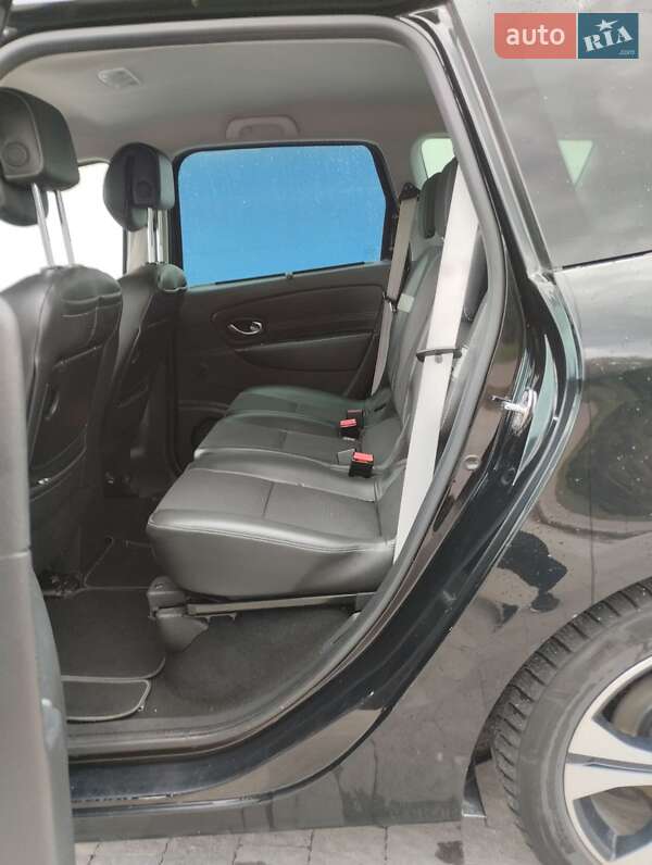 Фото Renault Grand Scenic з оголошення AUTO.RIA
