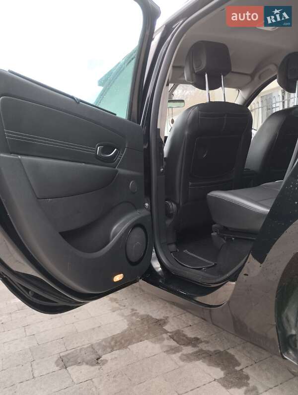 Фото Renault Grand Scenic з оголошення AUTO.RIA
