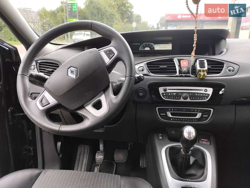 Фото Renault Grand Scenic з оголошення AUTO.RIA