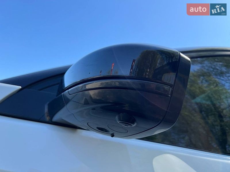 Фото Land Rover Discovery Sport з оголошення AUTO.RIA