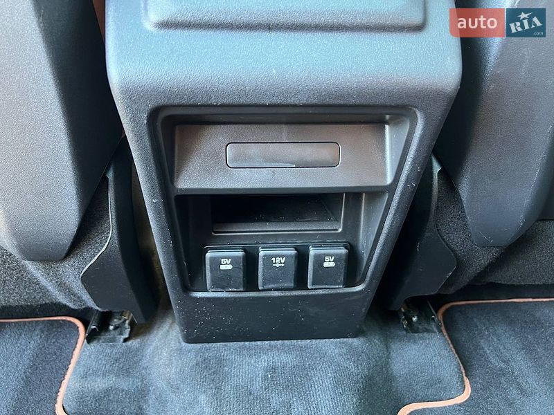 Фото Land Rover Discovery Sport з оголошення AUTO.RIA