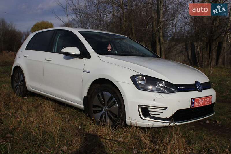 Фото Volkswagen e-Golf з оголошення AUTO.RIA