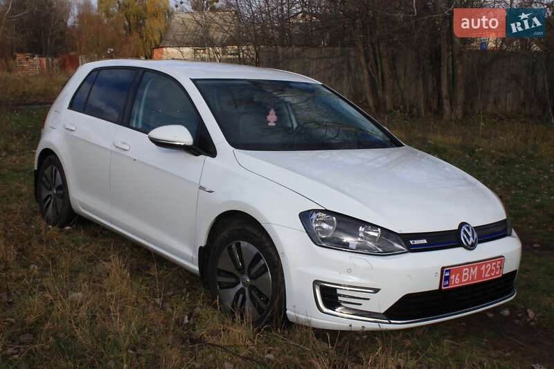 Фото Volkswagen e-Golf з оголошення AUTO.RIA