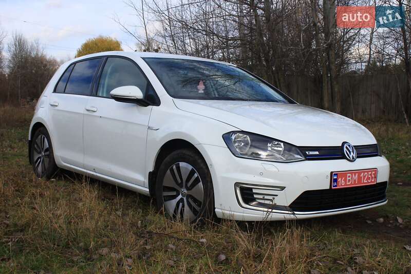 Фото Volkswagen e-Golf з оголошення AUTO.RIA