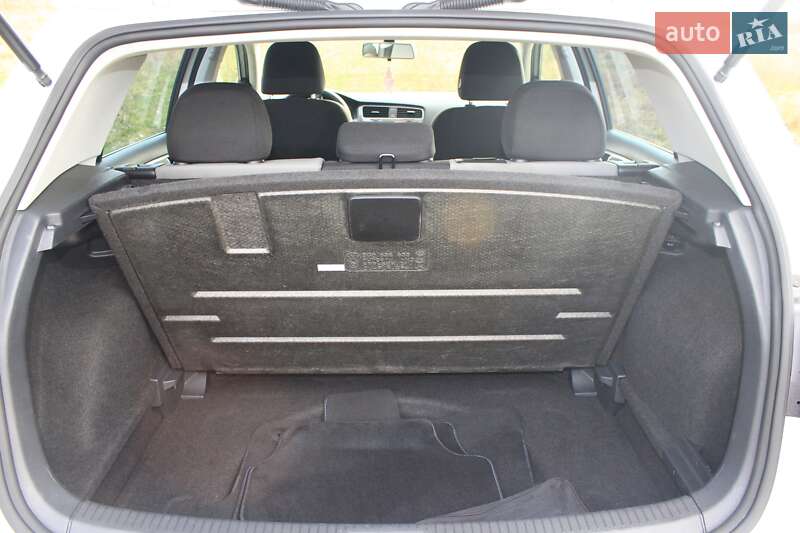 Фото Volkswagen e-Golf з оголошення AUTO.RIA