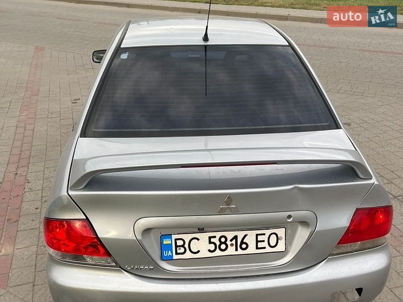 Фото Mitsubishi Lancer з оголошення AUTO.RIA