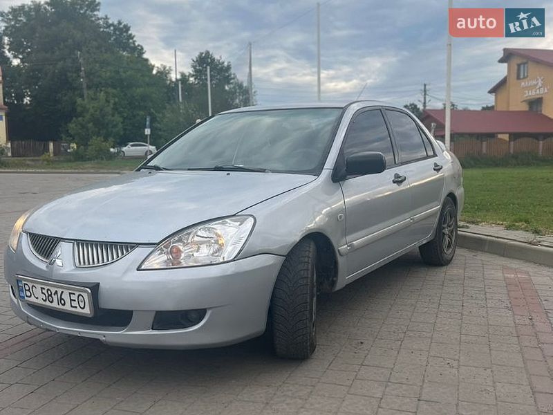 Фото Mitsubishi Lancer з оголошення AUTO.RIA