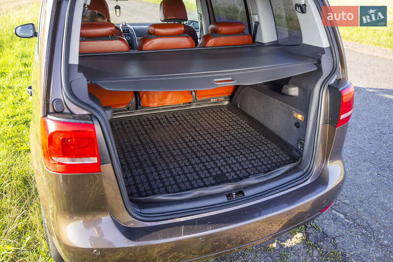 Фото Volkswagen Touran з оголошення AUTO.RIA