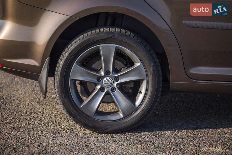 Фото Volkswagen Touran з оголошення AUTO.RIA