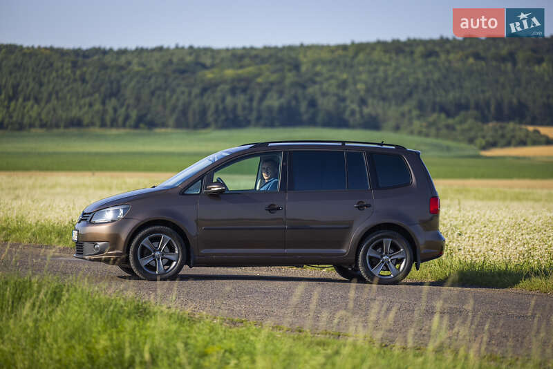 Фото Volkswagen Touran з оголошення AUTO.RIA
