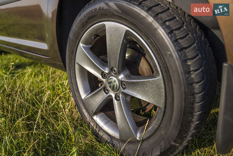 Фото Volkswagen Touran з оголошення AUTO.RIA