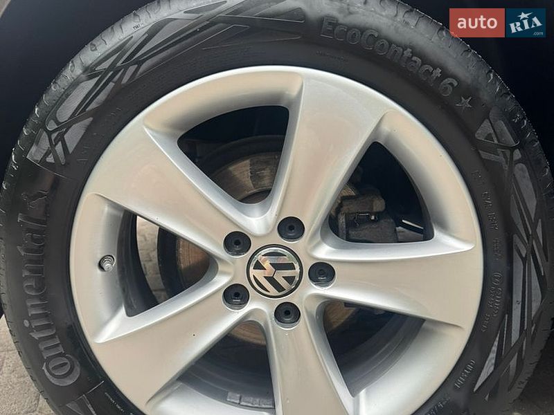 Фото Volkswagen Touran з оголошення AUTO.RIA