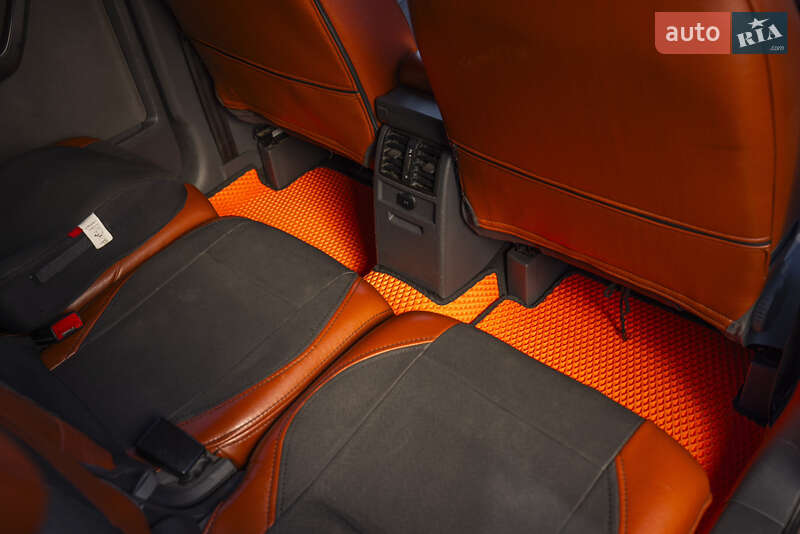 Фото Volkswagen Touran з оголошення AUTO.RIA