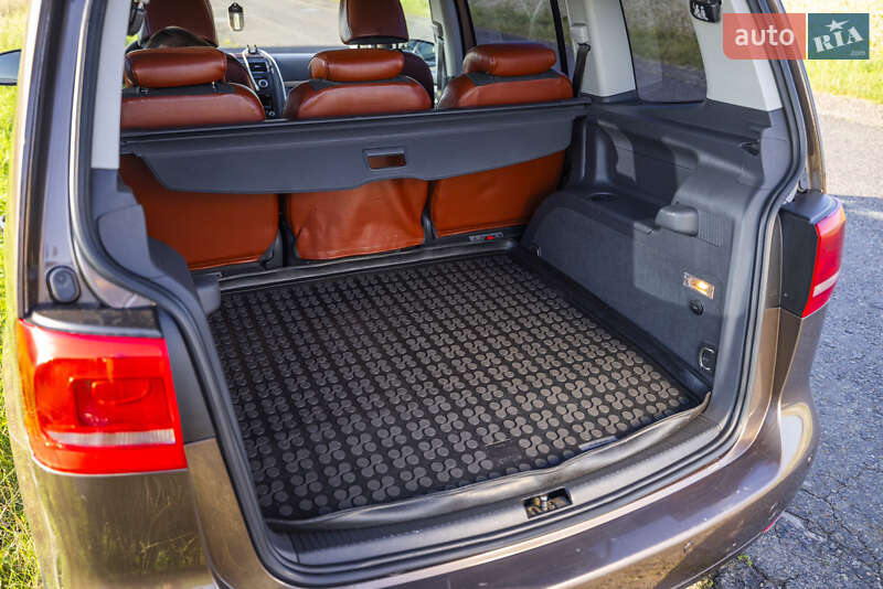 Фото Volkswagen Touran з оголошення AUTO.RIA
