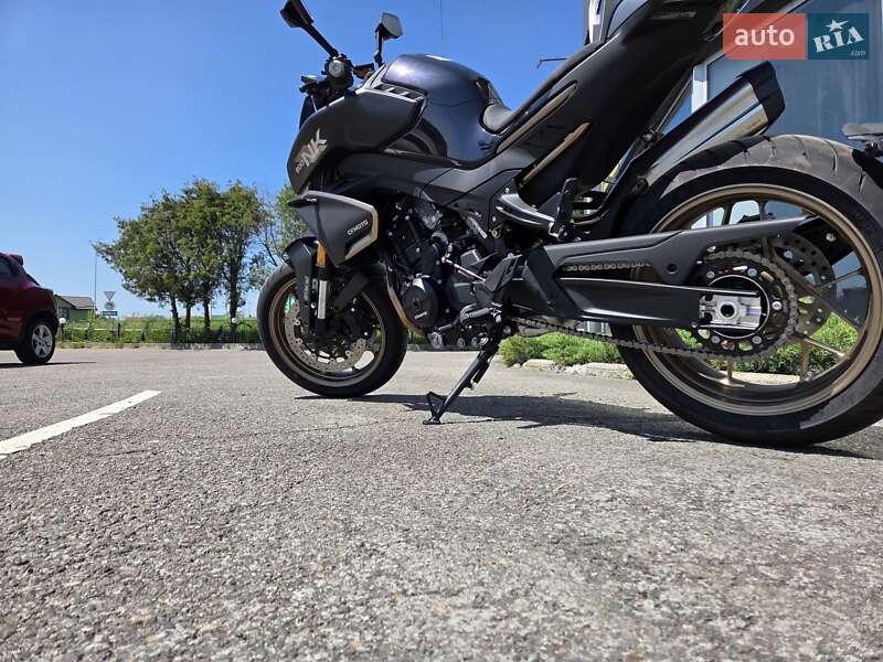 Фото CFMOTO 800NK з оголошення AUTO.RIA