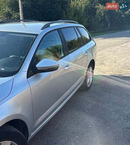 Фото Skoda Octavia з оголошення AUTO.RIA