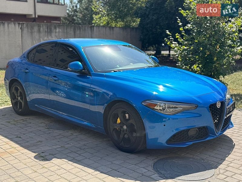 Фото Alfa Romeo Giulia з оголошення AUTO.RIA