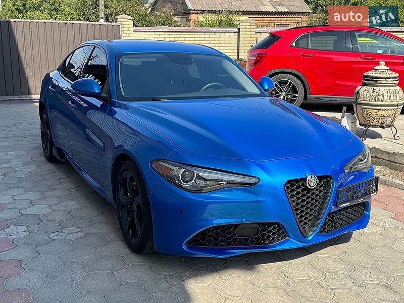 Фото Alfa Romeo Giulia з оголошення AUTO.RIA