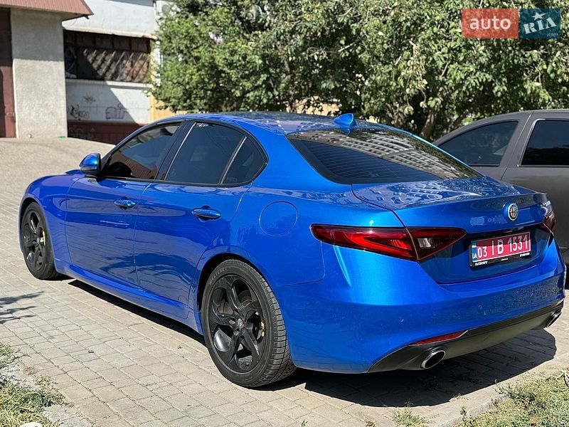 Фото Alfa Romeo Giulia з оголошення AUTO.RIA