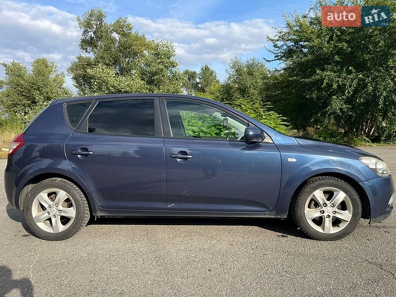 Фото Kia Ceed з оголошення AUTO.RIA