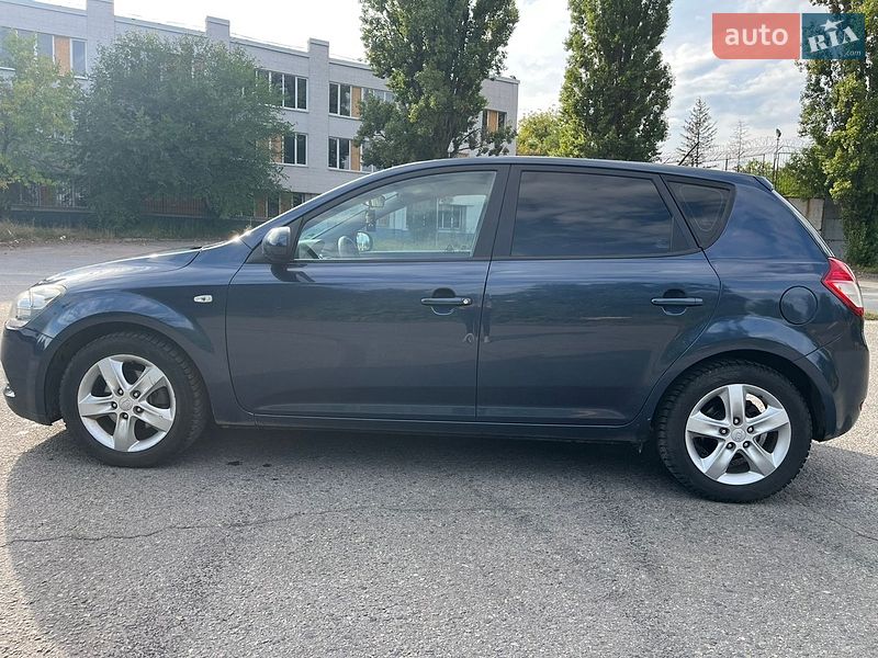 Фото Kia Ceed з оголошення AUTO.RIA