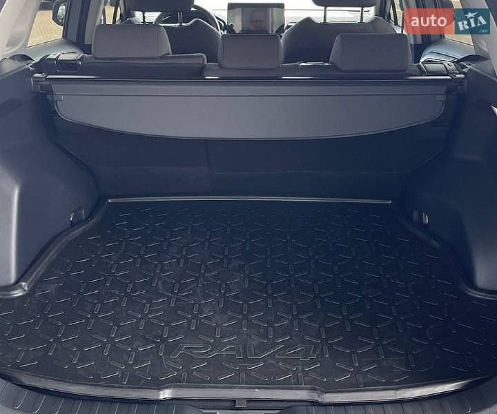 Фото Toyota RAV4 з оголошення AUTO.RIA