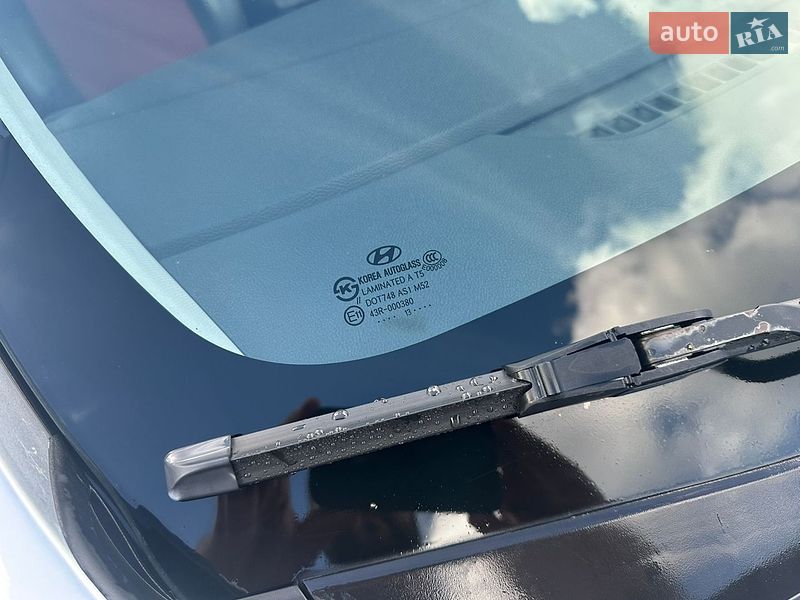 Фото Hyundai Elantra з оголошення AUTO.RIA
